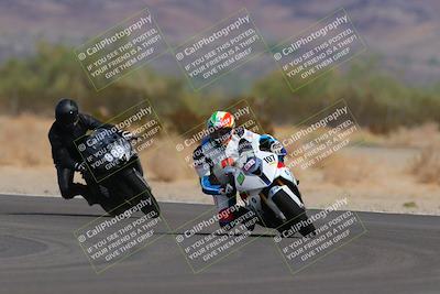 media/Sep-11-2022-SoCal Trackdays (Sun) [[81b7e951af]]/Turn 5 (1110am)/